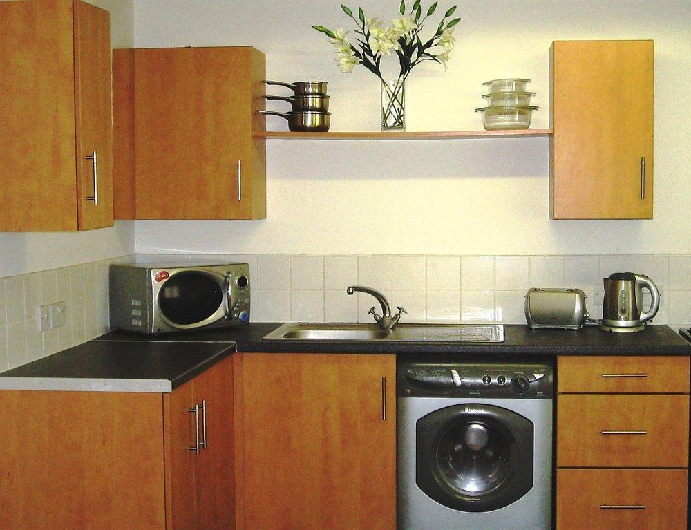 Oyo Arinza Apartments, Liverpool Rum bild